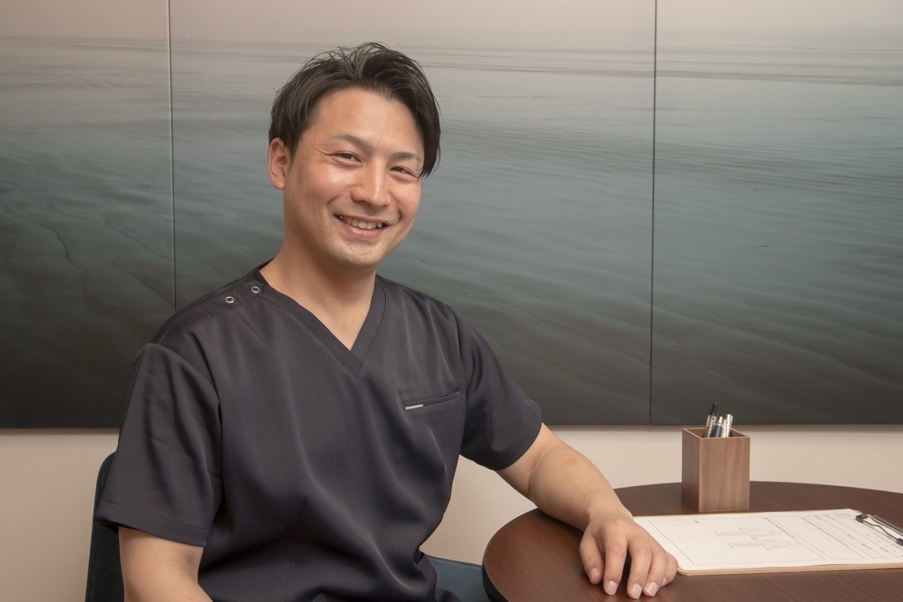 施術者折居俊樹